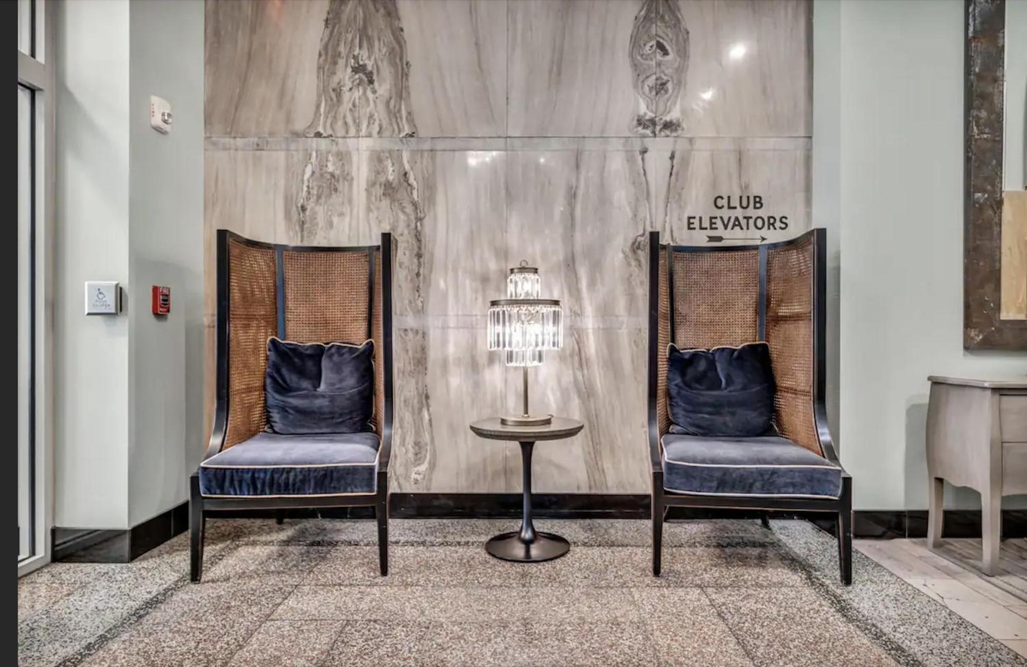 Heart Of Dt With Free Pool & Steam Gym Luxe 812 Appartamento Cleveland
